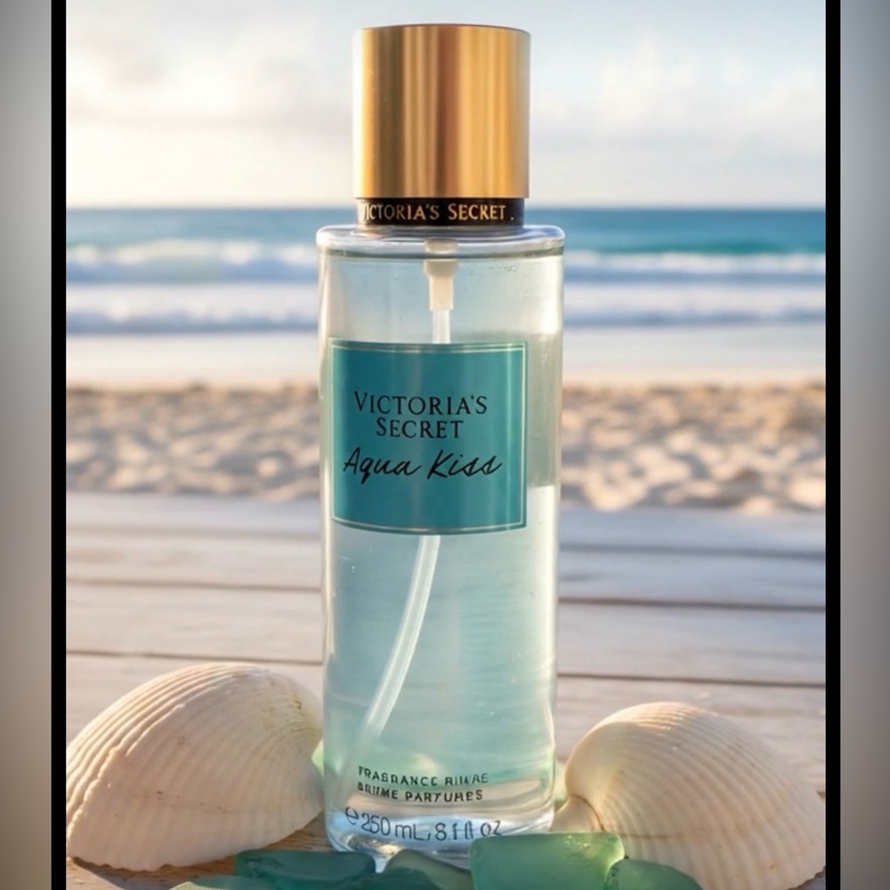 NWT Victoria’s Secret  Aqua Kiss
